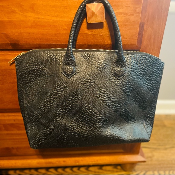 Burberry Black Embossed Leather Dewsbury Sachel - Picture 3 of 6